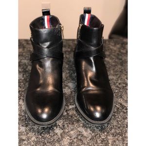 Tommy Hilfiger black ankle boots